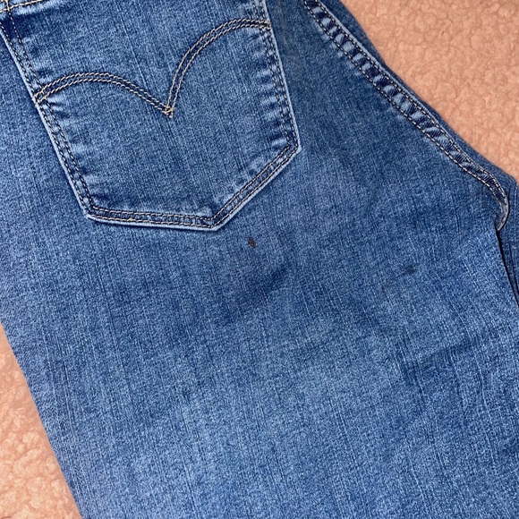 Levi’s 720 High Rise Skinny Jean with Rips size 28 or 6/7 - Picture 4 of 6